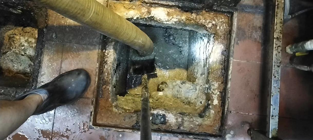 河津污水池清理一般都有毒气，怎么预防中毒呢？